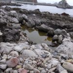 【式根島 足付温泉】自然に出来た壺湯の野湯に無料入浴