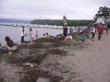 【屈斜路湖 砂湯】手で掘れば温泉が湧き出ます