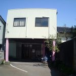 【富山市 温泉銭湯 薬師鉱泉】薪で沸かした赤い鉱泉