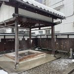 【湯田川温泉 足湯 しらさぎの湯】足の先からジンジンします