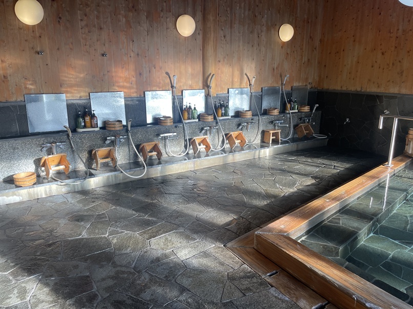 丹生ヤマセミ温泉館